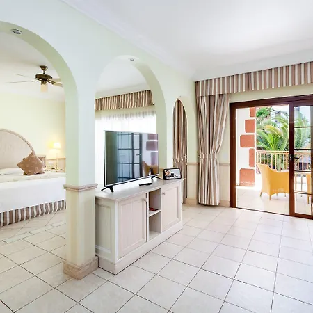 Gran Castillo Tagoro Family & Fun Rezort 5*